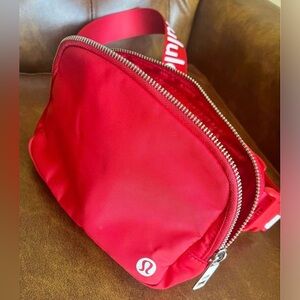 Lululemon Rare EDUCATOR Exclusive Everywhere Belt Bag 1L Red/Red/White